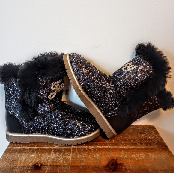 Juicy Couture Windsor Girls Sparkle Boots - Picture 4 of 7